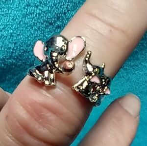Silvertone mom and baby pink earrings elephant ring